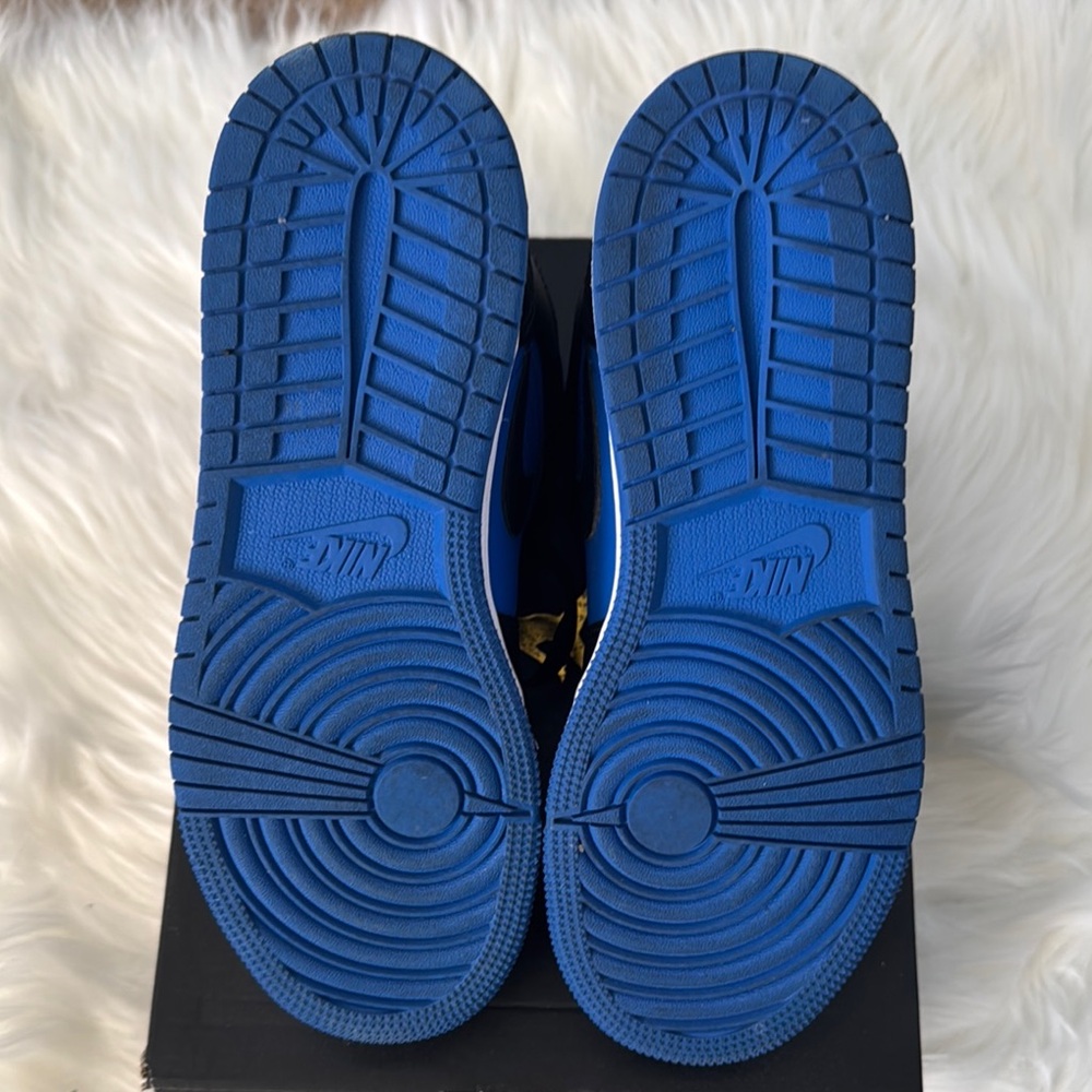 Air Jordan 1 MID (GS) - Picture 7 of 7